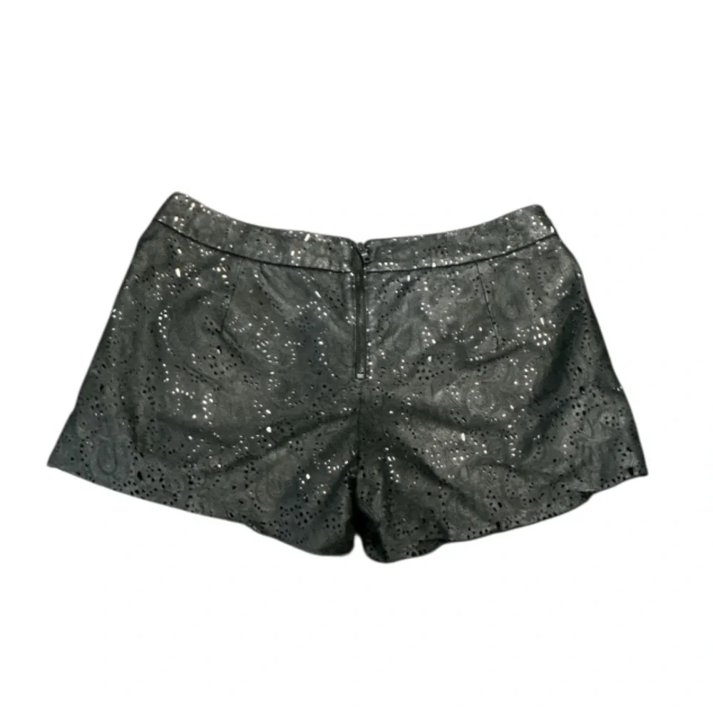Authentic Alice + Olivia genuine black leather laser print designer shorts sz S